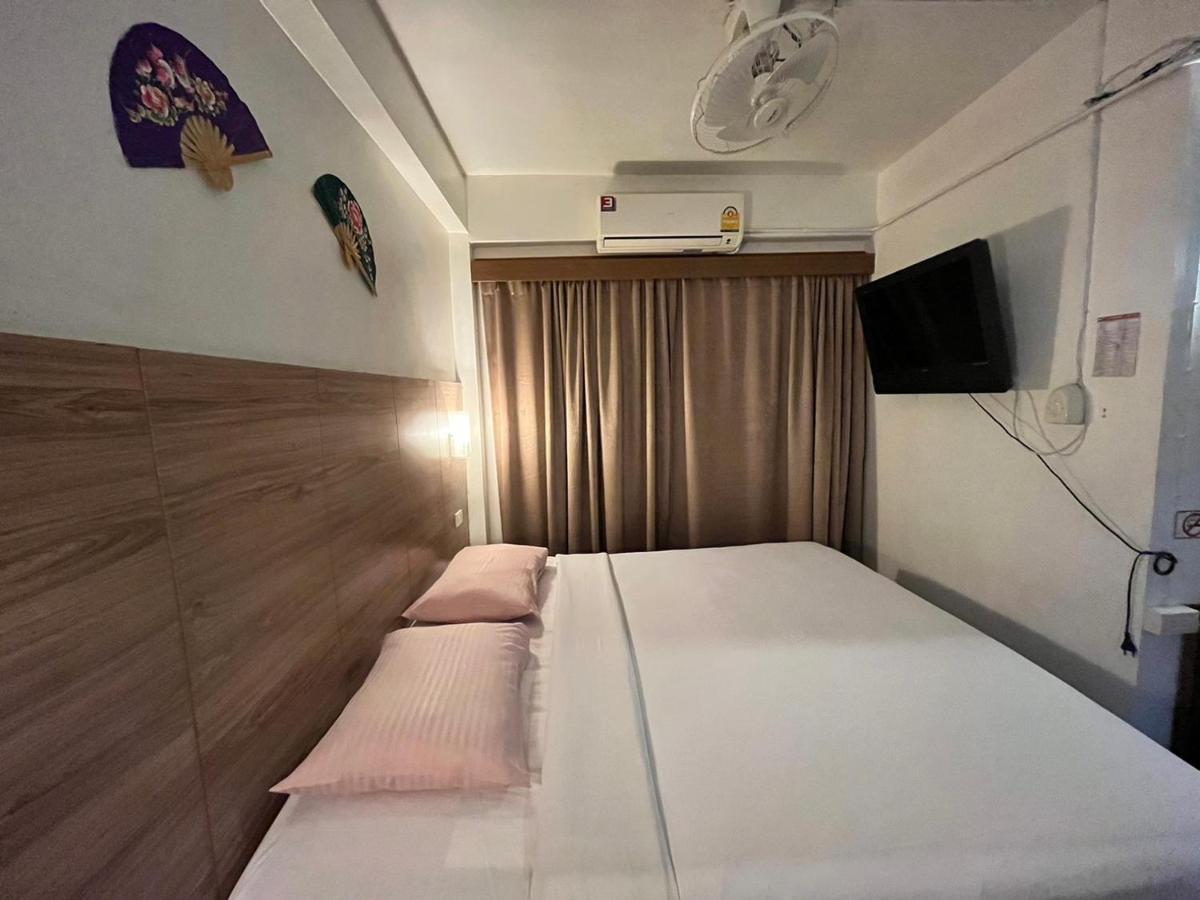 Baan Rachaya Lägenhet Chiang Mai Exteriör bild